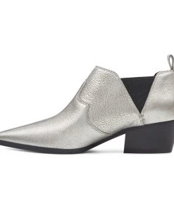 Nine West Cahluz Western Booties Metallic Mindset