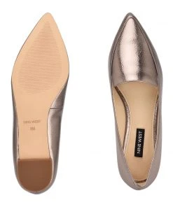 Nine West Abay Smoking Flats Metallic Mindset