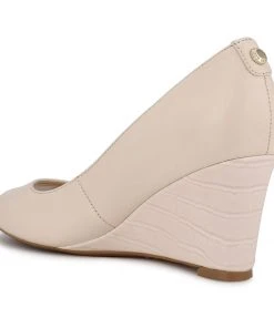 Nine West Cape 9x9 Dress Wedges