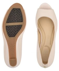 Nine West Cape 9x9 Dress Wedges