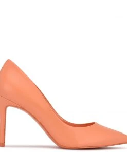 Nine West Ezra Pointy Toe Pumps Y2K Revival