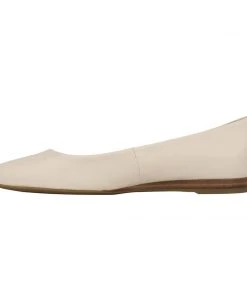 Nine West Ferdi 9x9 Pointy Toe Flats