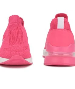 Nine West Foto Slip On Sneakers Y2K Revival