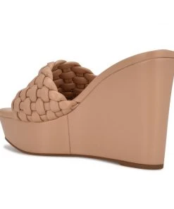 Nine West Kat Platform Slide Sandals 9 Nine West Kat Platform Slide Sandals