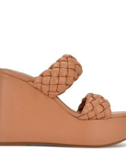 Nine West Nessie Platform Slide Sandals Weave Got You