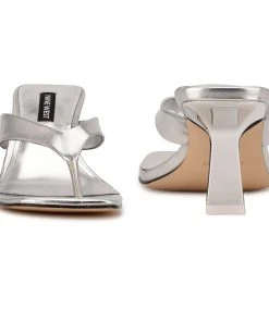 Nine West Y2K Revival Nest Heeled Thong Sandals