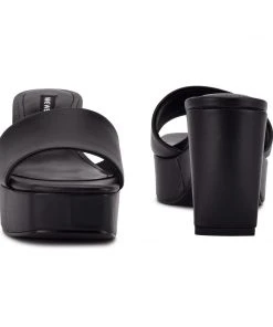 Nine West Y2K Revival Oklee Platform Slide Sandals