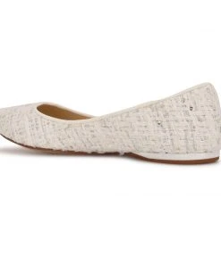 Nine West Speakup Almond Toe Flats Shoes 9 Nine West Speakup Almond Toe Flats Shoes